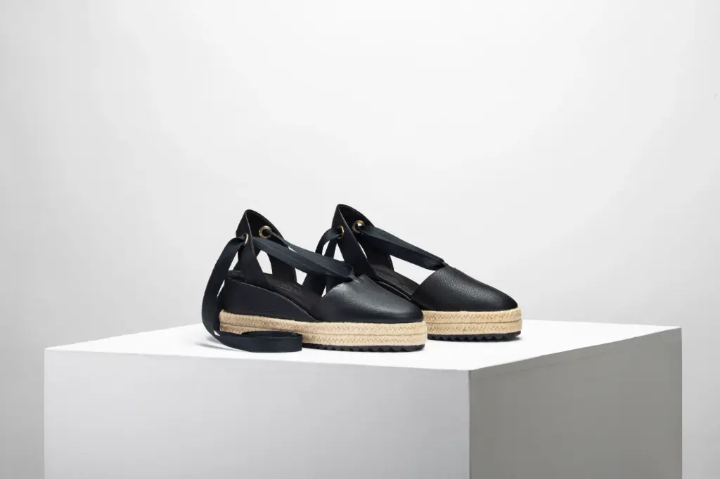 LILI 1083 PIEL NEGRO