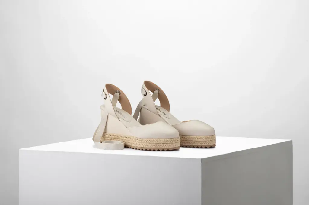 LOURDES 1443 PIEL MARFIL