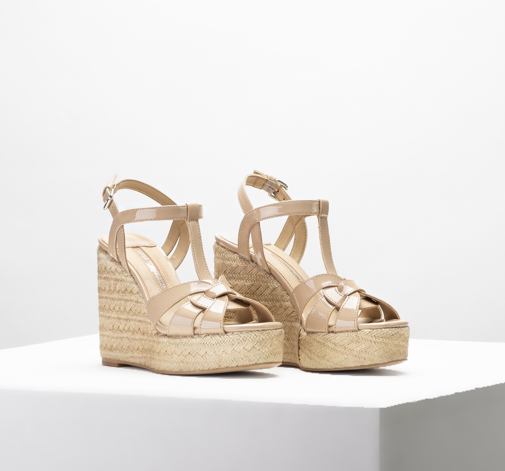 REGINA 1186 CHAROL NUDE