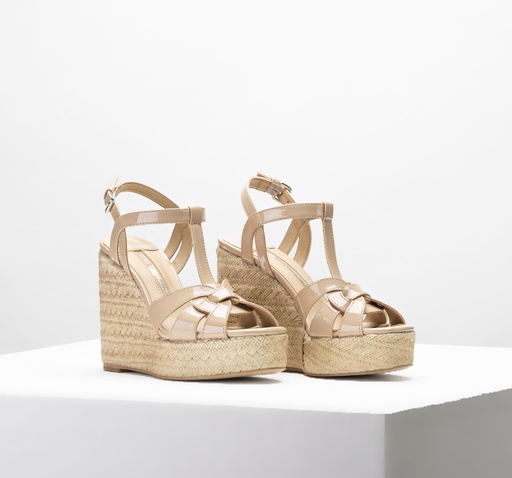 REGINA 1186 CHAROL NUDE